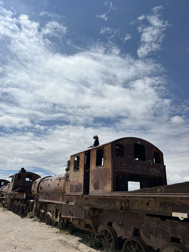 Is it worth going to the Train Cemetary in Bolivia? 