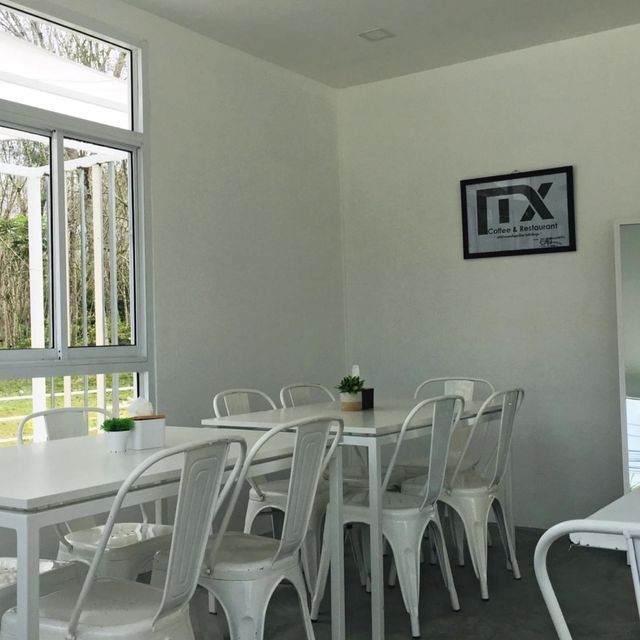 Mx Coffee & Restaurant ร้านสวยที่รือเสาะ