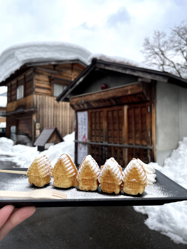 【白川郷】雪景色に包まれる幻想的な白川郷で、心癒される旅を！❄️🗻