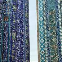 50 Shades of Blue in Samarkand