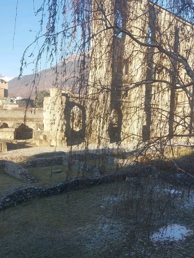 Ski and sightseeing possible one day in the Aosta valley.