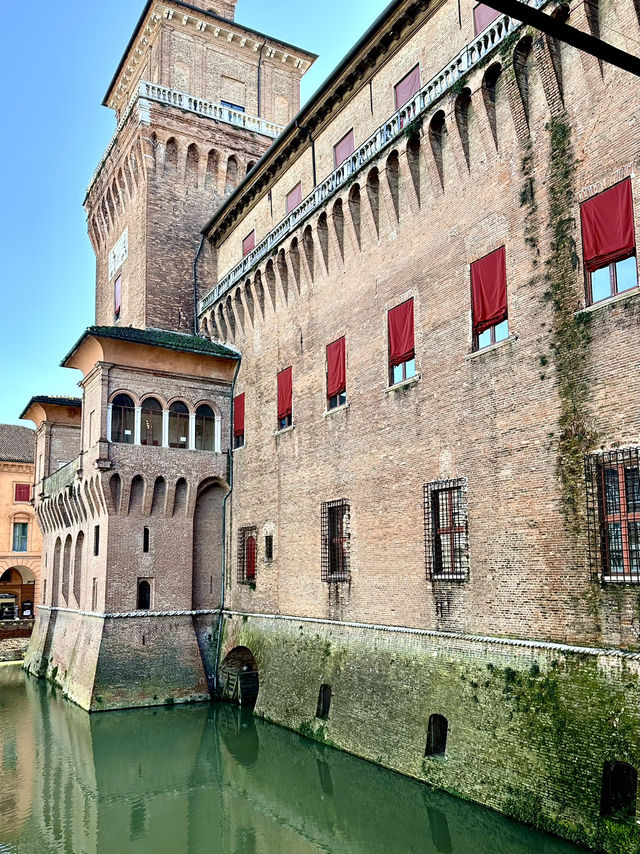 From castles to canals: Ferrara’s rich heritage🇮🇹 