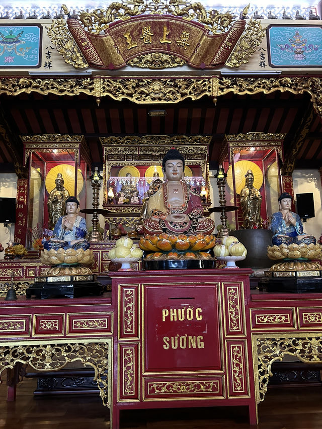 One morning in Da nang: eat ,pray, love 🧡 