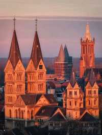 ⛪🛍 “Historic Charm & Shopping Bliss: A Day in Roermond” 🇳🇱
