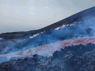 埃特納火山：山上的火焰