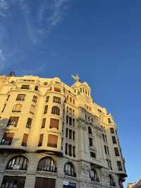 Valencia: Color, Culture & Mediterranean Style 🎨☀️🌊