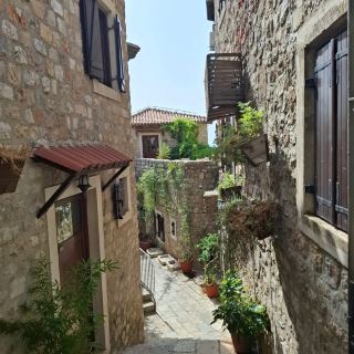 Ultimate Weekend Guide: Must-Do’s in Ulcinj 🌅✨