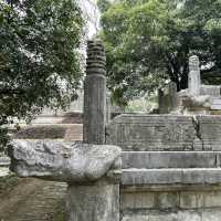 600年の眠りから蘇って来そうな石像にドッキリ、明孝陵