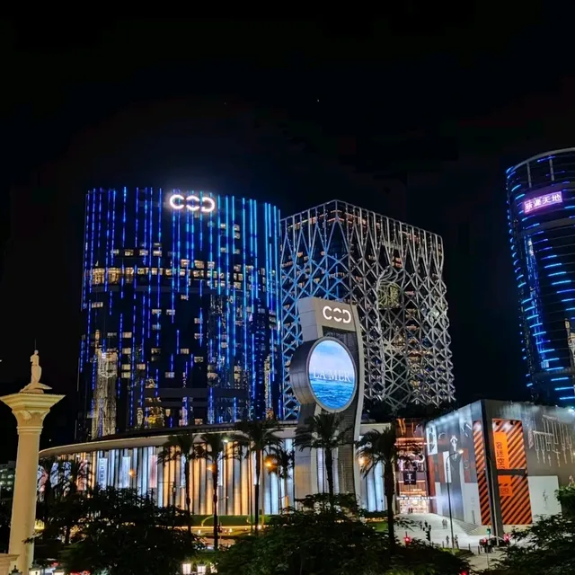 For the sake of these 5⃣ photos❗❗, I took a special trip to Macau