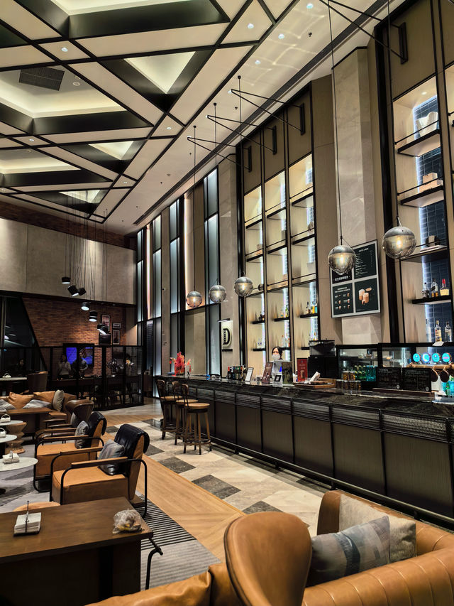 深圳酒店｜當代藝術與工業復古的喜來登