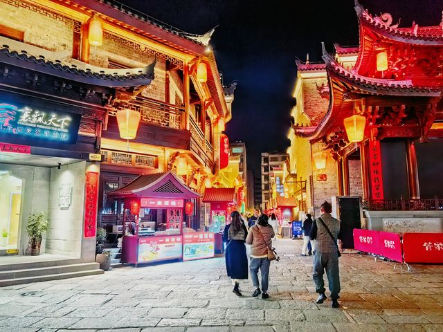 襄陽古城，夜景很美