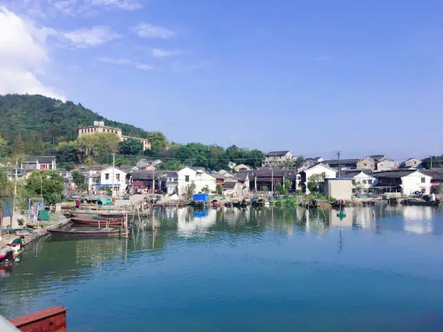 Ningbo Trip · Dongqian Lake · The Scenery Along the Way is Already Enchanting
