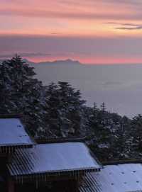 成都周邊遊｜冬天當然要看雪和泡溫泉啦