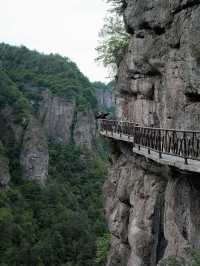 穿岩十九峰山腳下，住進山水居舍