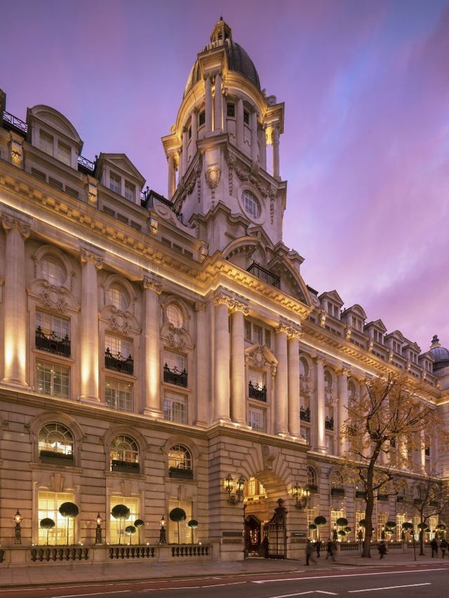 🌟✨ London Luxe: Discover Rosewood's Elegance 🏰✨