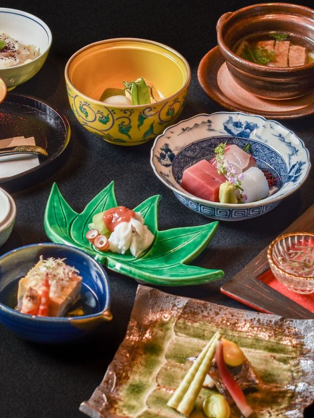 🍁 Kyoto's Serene Escape: Soraniwa Terrace Bettei 🏨✨