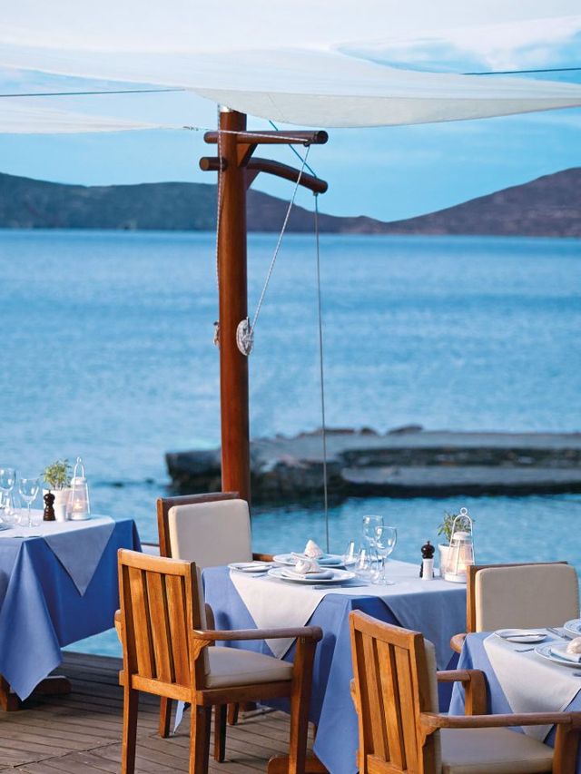 🌟 Luxe Greek Getaway: Elounda's Finest Stays 🇬🇷✨