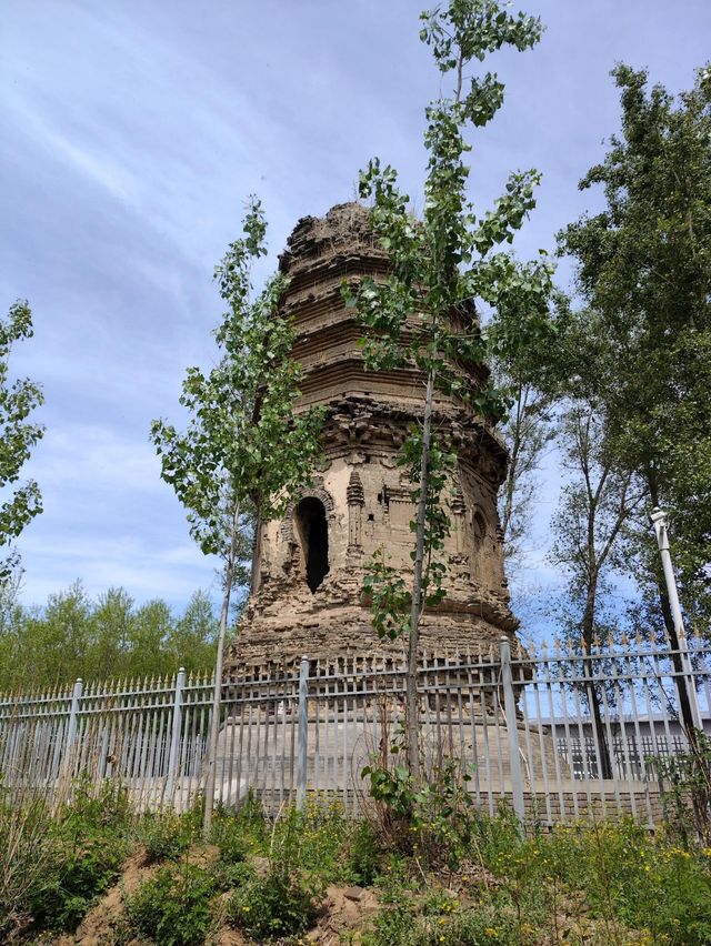 涿州•永安寺塔，少見未大修保持原樣的遼塔