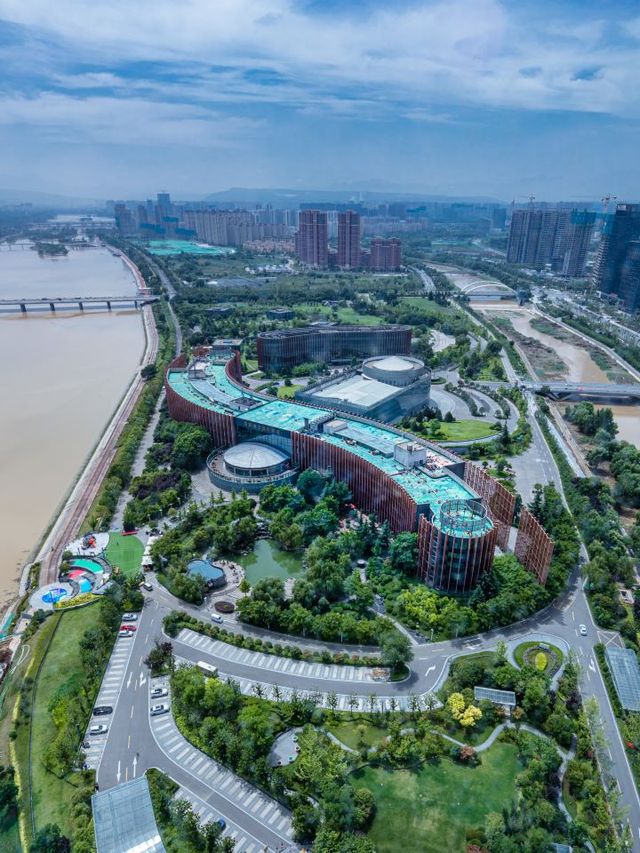 🌟✨ Xi'an's Luxe Retreat: Jin Jiang International Hotel 🏨🍵
