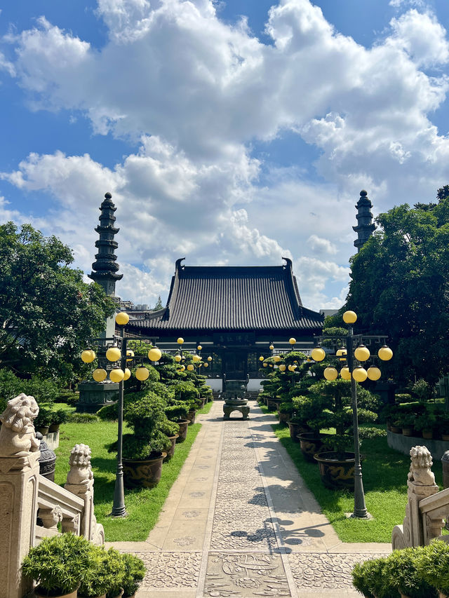 上海真如寺｜繁華都市中的寧靜禪境。