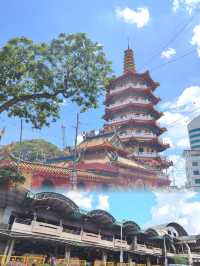 仿佛置身於人間仙境，塵世的喧囂被遠遠拋在腦後..。