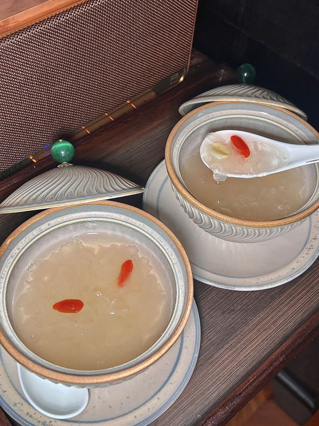 在大理喜洲！一起住進油畫裡！！。