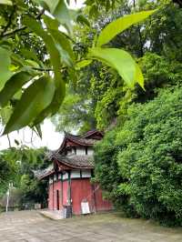 石刻藝術巔峰：華嚴洞的神秘之旅！