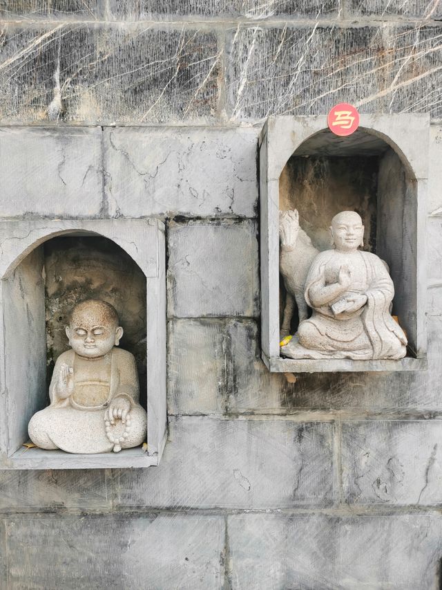 南京毗盧寺禪意秋色