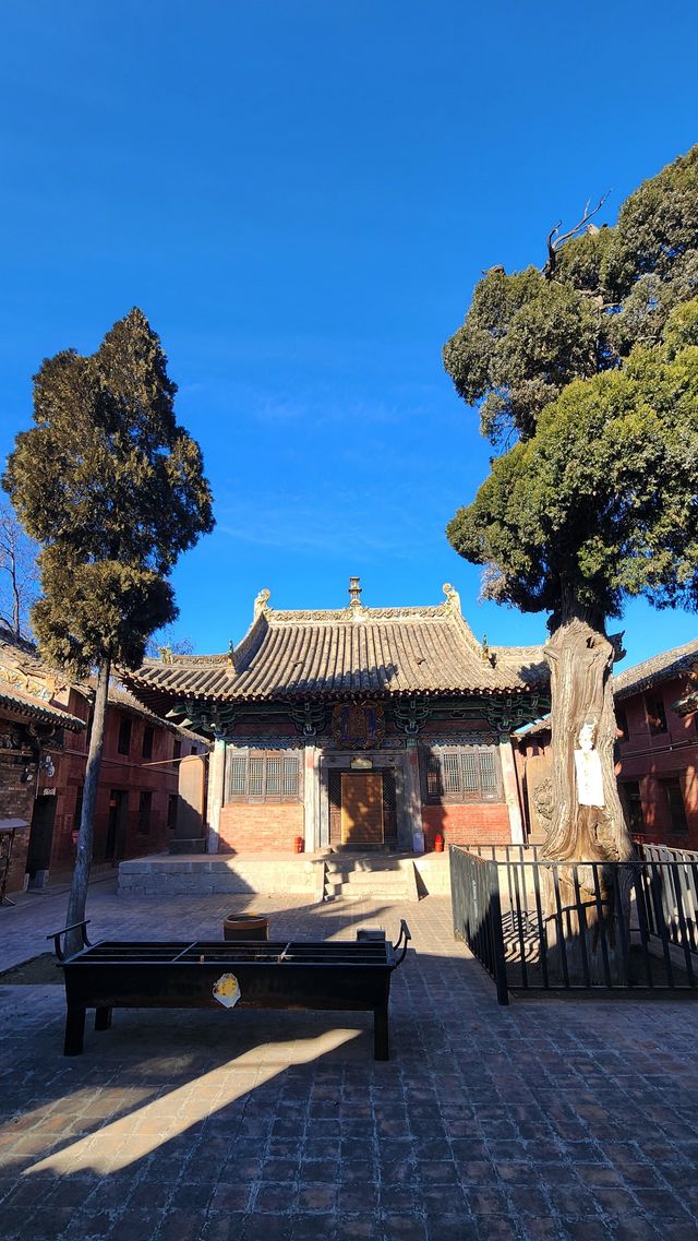 任人打扮嘅國保，澤州崇壽寺