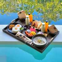 Salty & Sunny Koh Kood 漂浮早餐