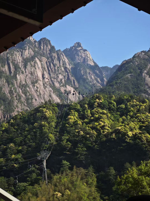 Huangshan - the loveliest mountain of China 🇨🇳 ⛰️
