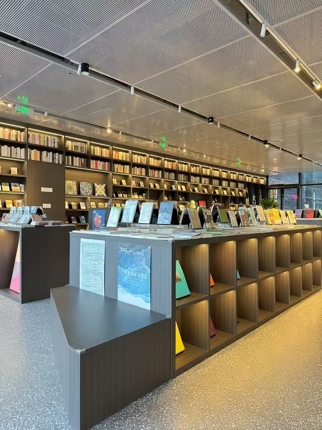 慈溪性價比超高的亞朵輕居酒店/湖景露台