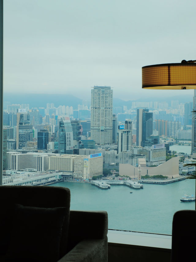 香港四季匯公寓｜住進中環心臟地帶！第一眼驚艷。