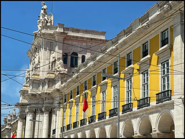 Praça do Comércio - ลิสบอน