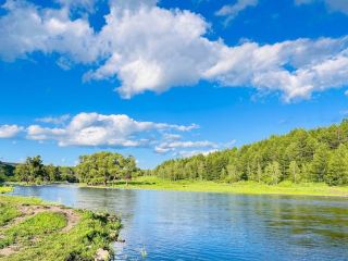 "Wilder than Switzerland! The autumn colors and hot springs of this Eastern secret land are redefining your travel list