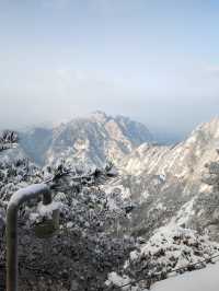黃山冬日仙境！保姆級雪景攻略+冷門機位大公開 杭州出發2h直達！黃山雪景封神了家人們！ 