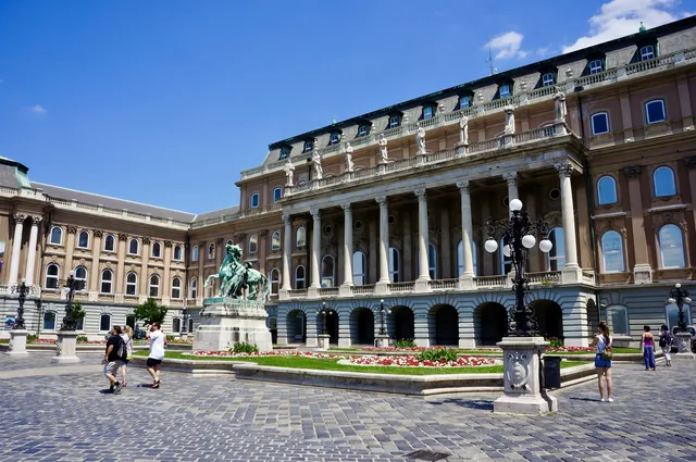 匈牙利 | Budapest布達佩斯街拍 （一）