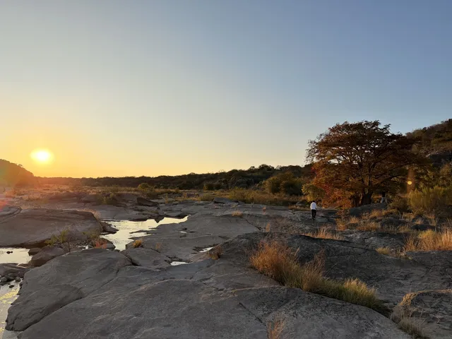 奧斯汀小九寨賦