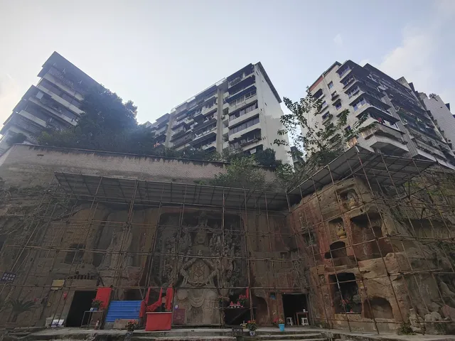 居民樓下的唐代千手觀音 居民樓下的唐代千手觀音