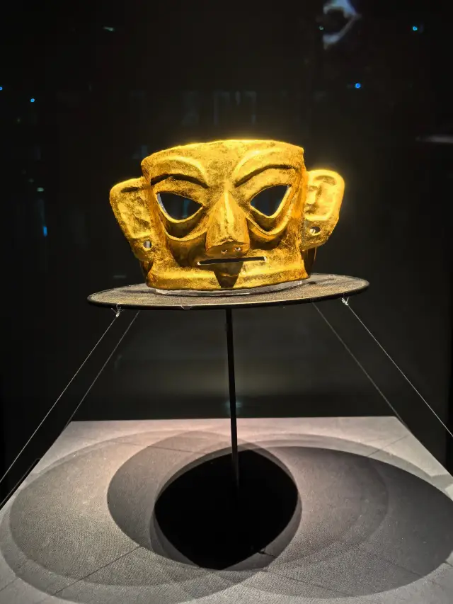 Golden Glory of Jiuzhou