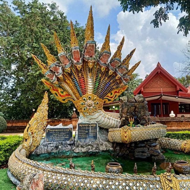 วัดเนรมิตวิปัสสนา วัดสวยด่านซ้าย