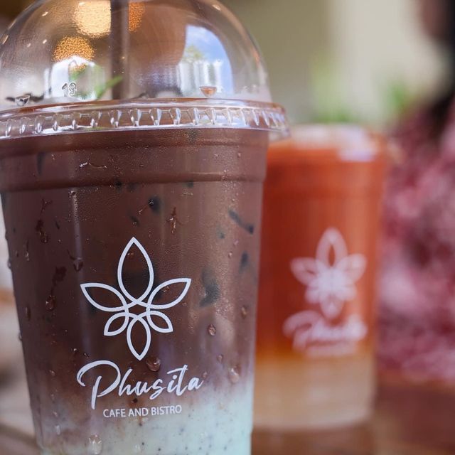 ภูสิตา คาเฟ่ แอนท์ บาร์