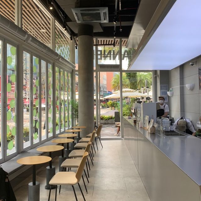 🌴投入異國風情 輕鬆歎咖啡麵包☕️