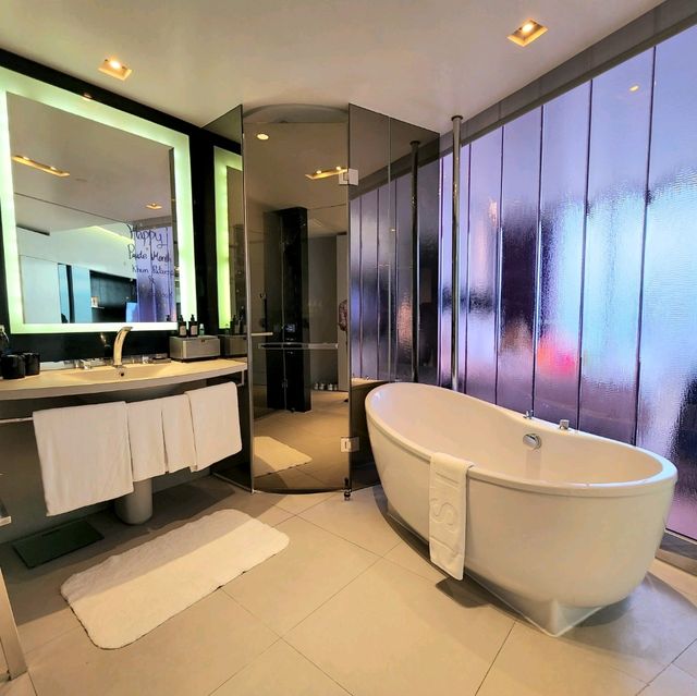 รีวิว โรงแรม W bangkok
