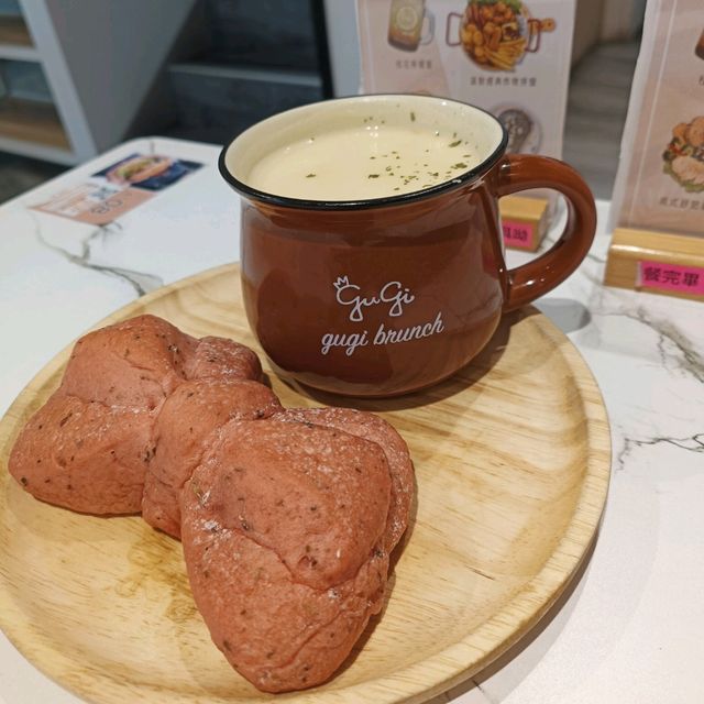 早午餐咕嘰咕嘰美食分享 不同的餐點一樣的美味
