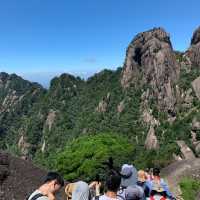 Exploring the Beauty of Huangshan