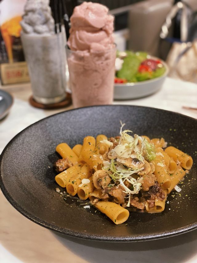 銅鑼灣實力派樓上cafe
