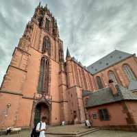 Church used for coronation-free entry