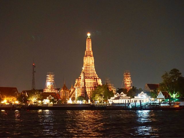 차오프라야강에서 보트타고 왓아룬 야경감상🕌
