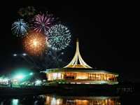 บรยากาศยามค่ำคืน
"งานพรรณไม้งามอร่ามสวนหลวง ร.9 "